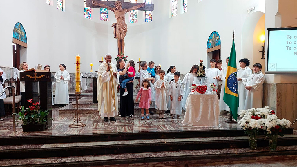 Uma celebração de fé, amor e devoção à Nossa Senhora Aparecida!